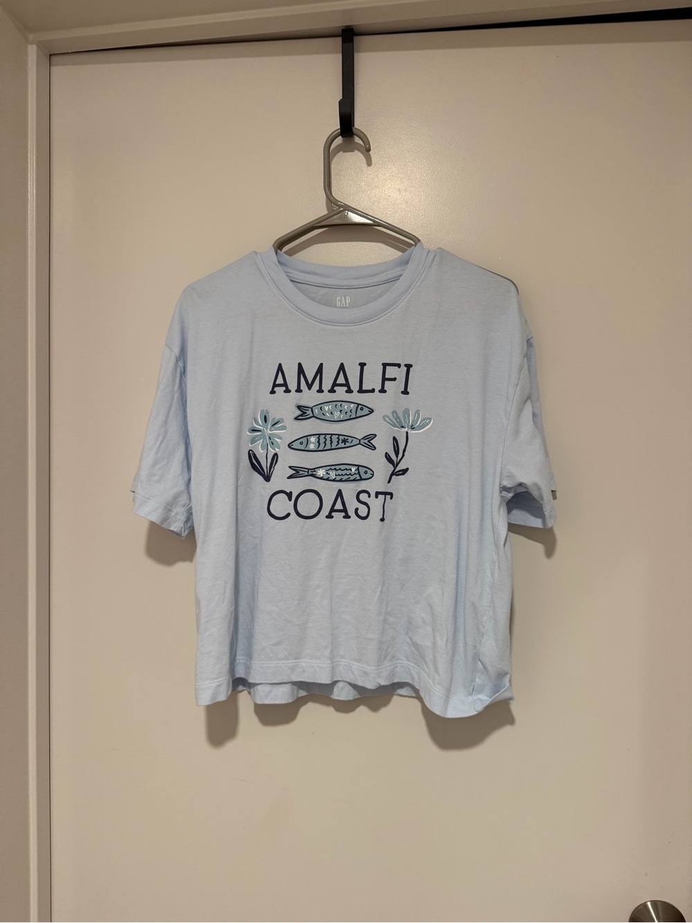 GAP graphic tee